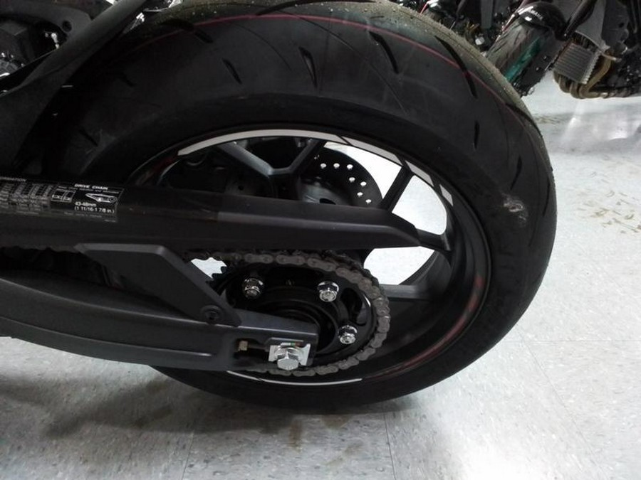 2026 Honda® CBR650R E-Clutch