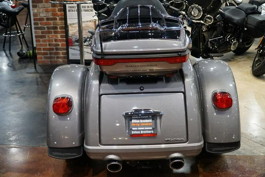 2016 Harley-Davidson® FLHTCUTG - Tri Glide® Ultra