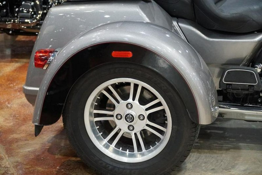 2016 Harley-Davidson® FLHTCUTG - Tri Glide® Ultra