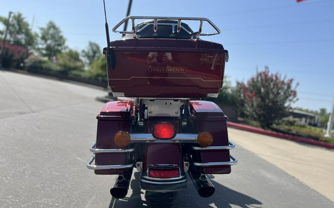 2010 Harley-Davidson® FLHTC Electra Glide® Classic RED HOT SUNGLO 634791