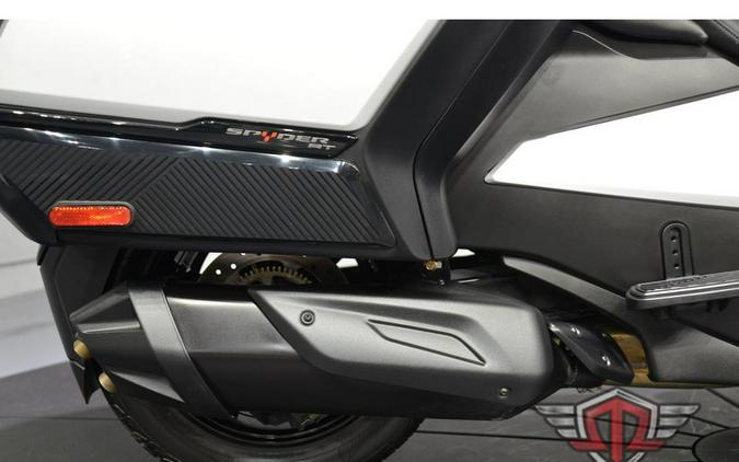 2022 Can-Am Spyder RT