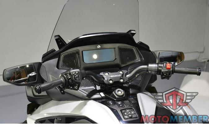 2022 Can-Am Spyder RT