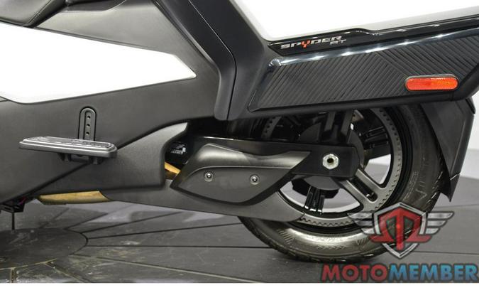 2022 Can-Am Spyder RT