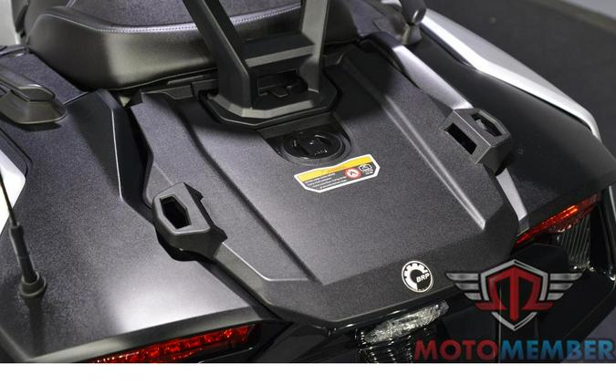 2022 Can-Am Spyder RT