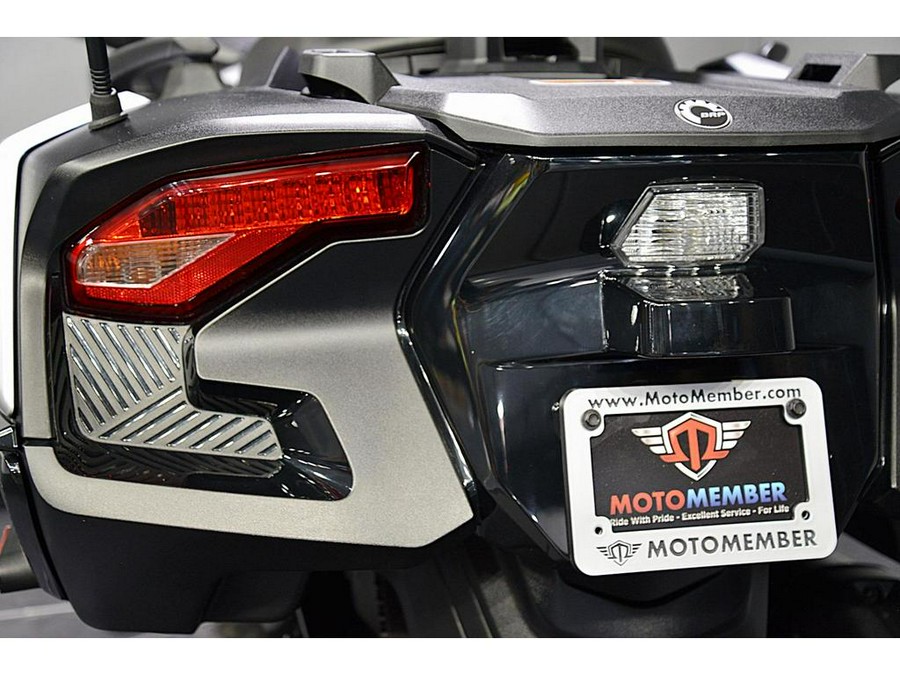 2022 Can-Am Spyder RT