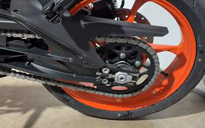2024 KTM 250 Duke