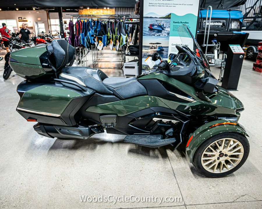 2023 Can-Am™ Spyder RT Sea-To-Sky