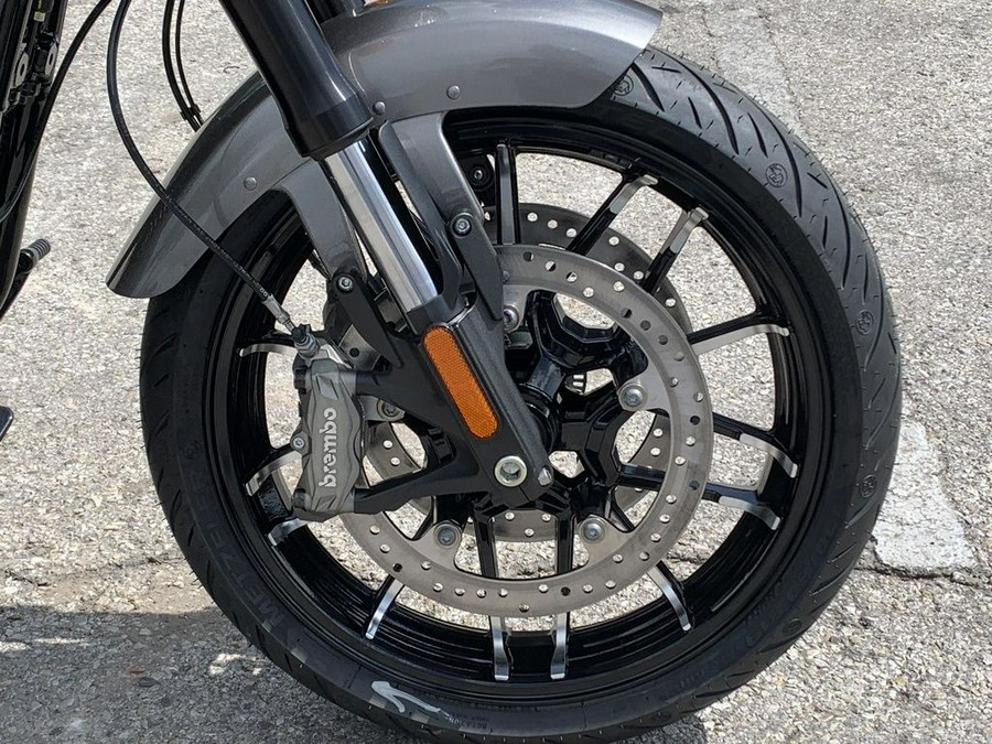 2025 Indian Motorcycle® Sport Chief RT Heavy Metal