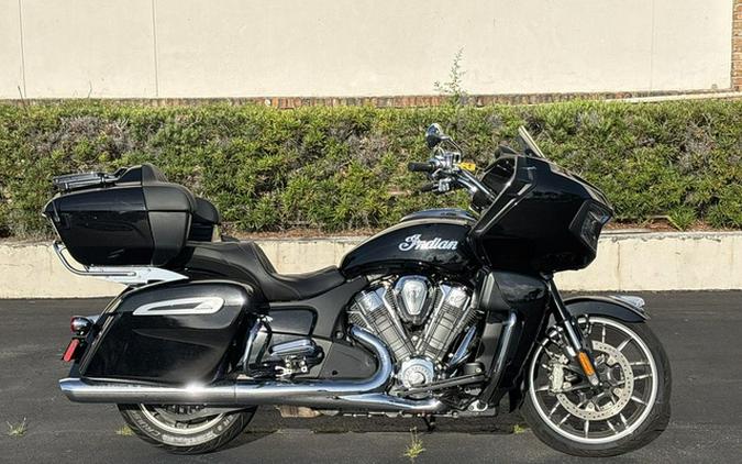 2024 Indian Pursuit Limited Black Metallic