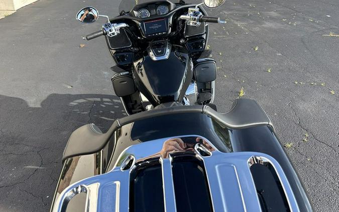 2024 Indian Pursuit Limited Black Metallic