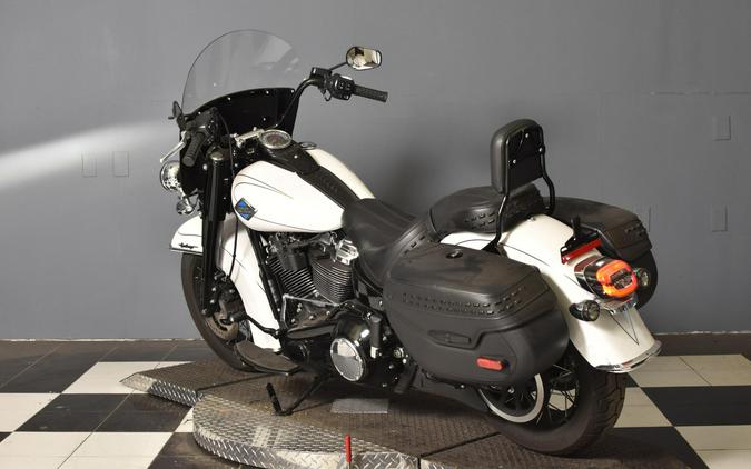 2025 Harley-Davidson Heritage Classic FLHC