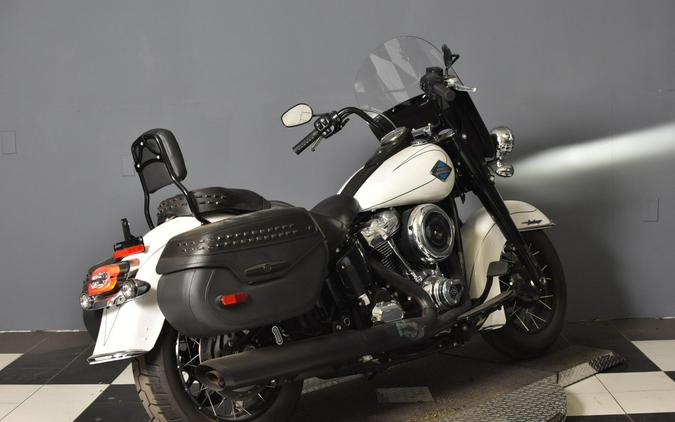 2025 Harley-Davidson Heritage Classic FLHC