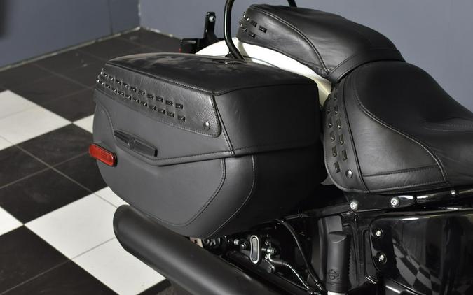 2025 Harley-Davidson Heritage Classic FLHC