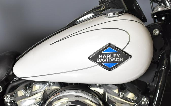 2025 Harley-Davidson Heritage Classic FLHC