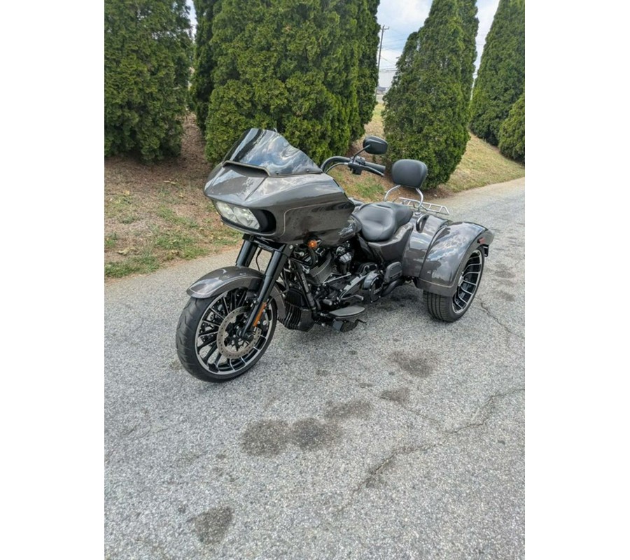 2023 Harley-Davidson Trike Road Glide® 3
