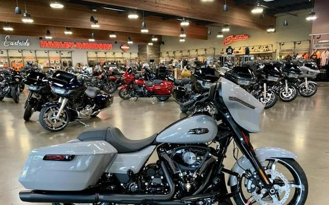 FLHX 2025 Street Glide™