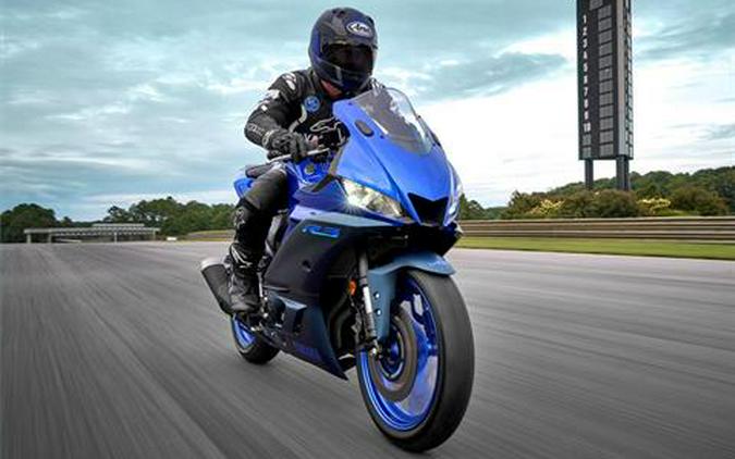 2023 Yamaha YZF-R3 ABS