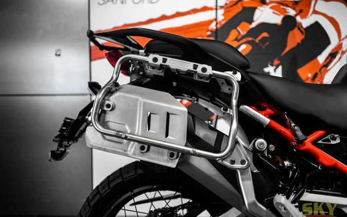 2023 Ducati Multistrada V4 Rally Brushed Aluminum & Matte Black