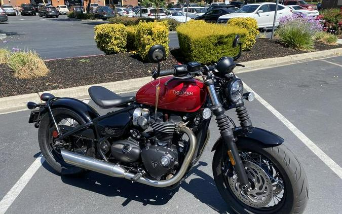 2023 Triumph Bonneville Bobber Red Hopper