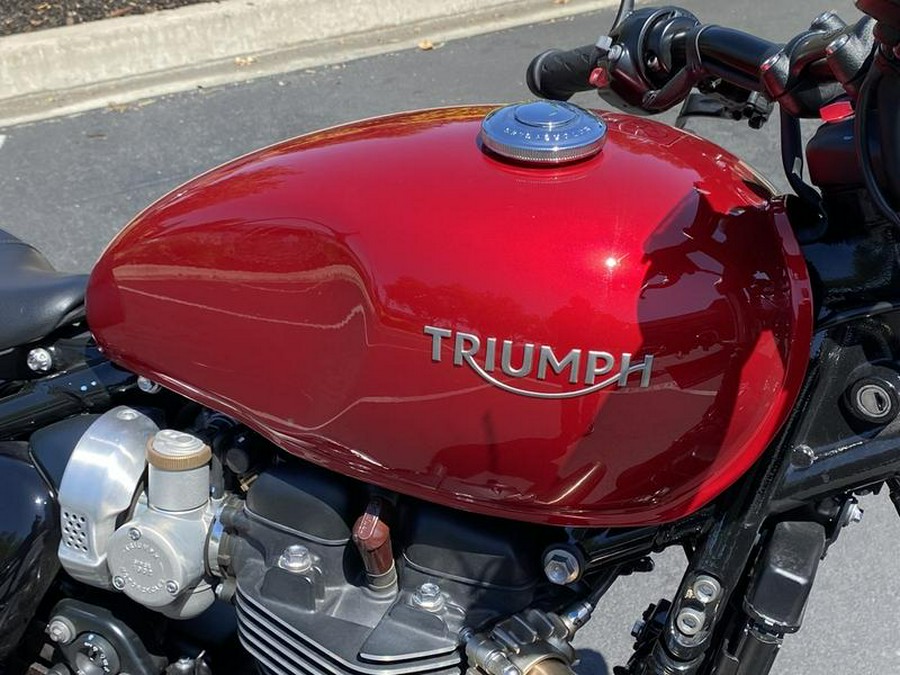 2023 Triumph Bonneville Bobber Red Hopper