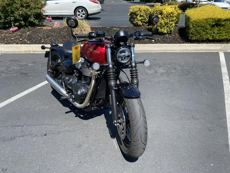 2023 Triumph Bonneville Bobber Red Hopper