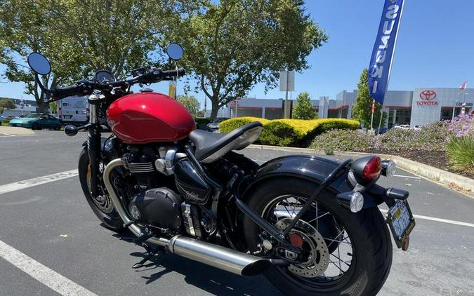 2023 Triumph Bonneville Bobber Red Hopper