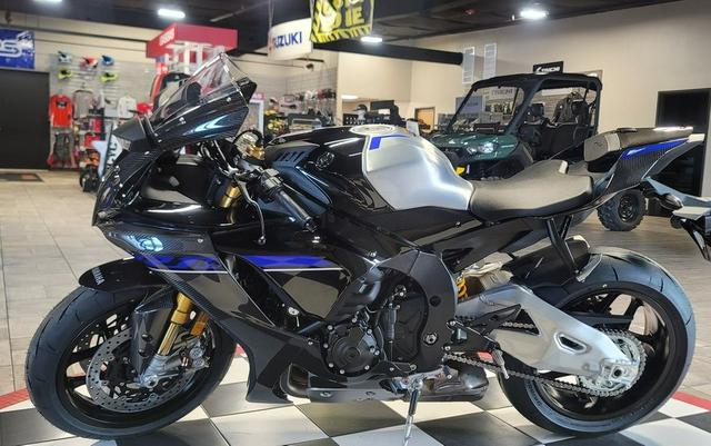 2024 Yamaha YZF-R1M