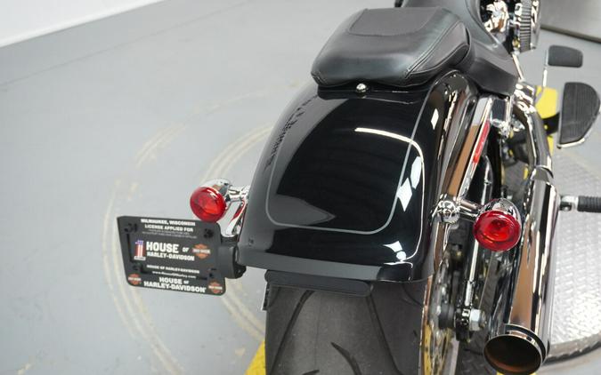 2024 Harley-Davidson® Fat Boy® 114 Vivid Black