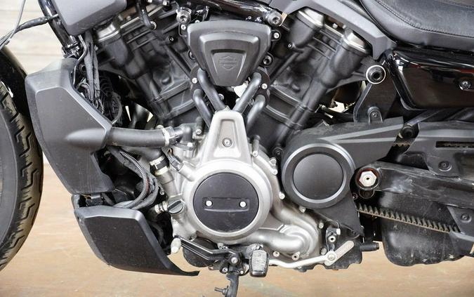2023 RH975 - Nightster™ - Harley-Davidson®