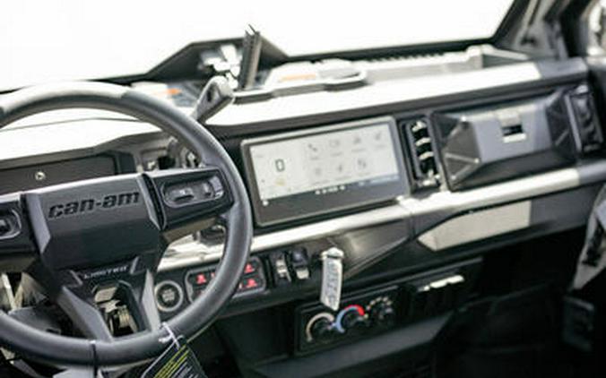 2026 Can-Am® Defender MAX Limited HD11