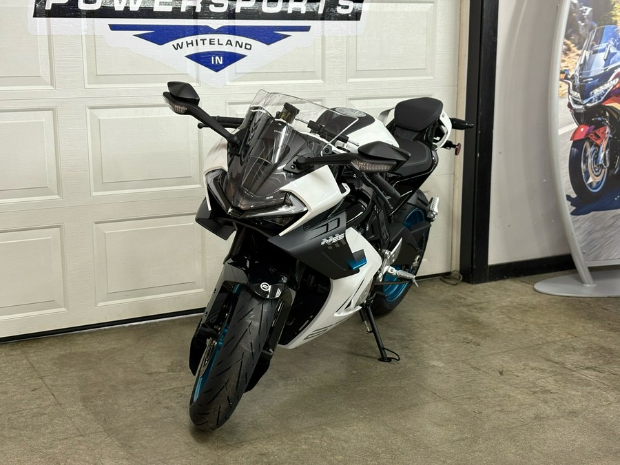 2026 CFMOTO 675SS
