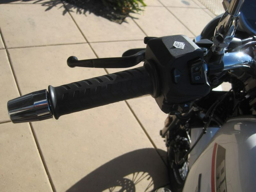 New 2026 Moto Guzzi V7 Special