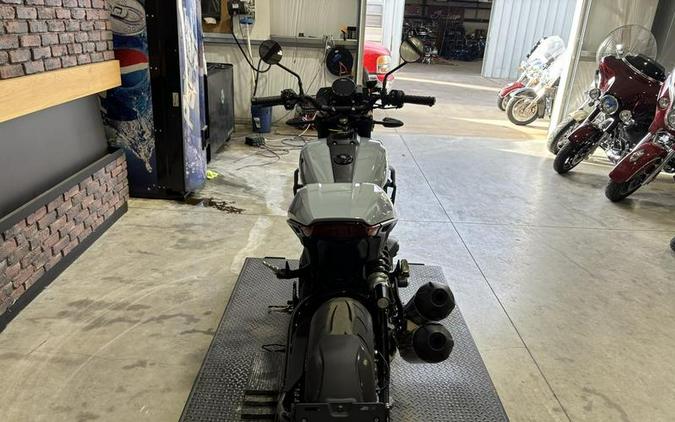 2024 Indian Motorcycle® FTR Sport Storm Gray/Red