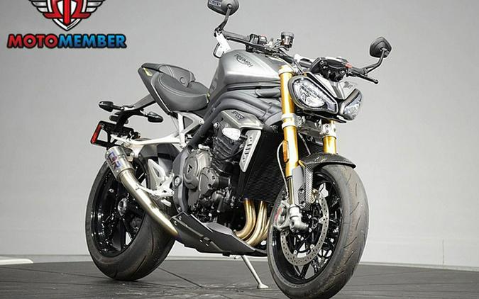 2022 Triumph Speed Triple 1200 RS Matte Silver Ice