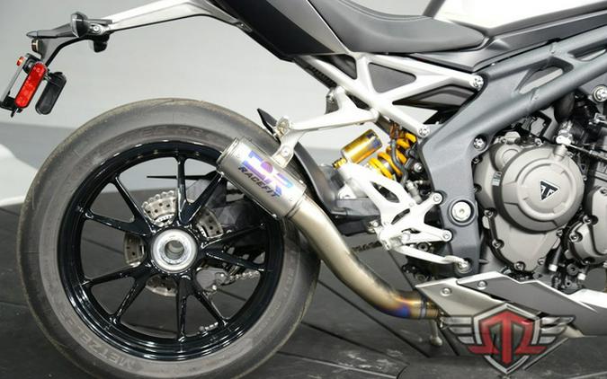 2022 Triumph Speed Triple 1200 RS Matte Silver Ice