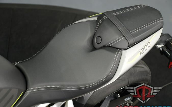 2022 Triumph Speed Triple 1200 RS Matte Silver Ice