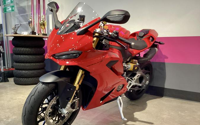 2026 Ducati Panigale V2 S