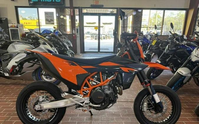 2026 KTM SMC 690 R