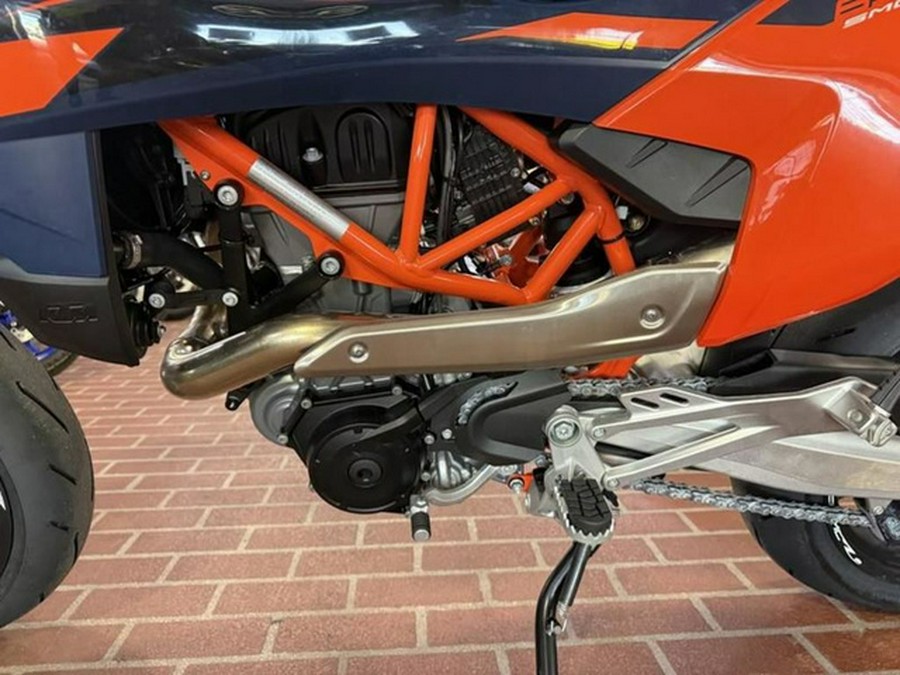 2026 KTM SMC 690 R