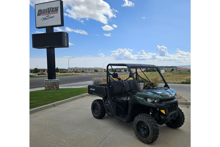 2024 Can-Am Defender HD9