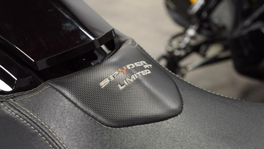 2013 Can-Am® Spyder® RT Limited