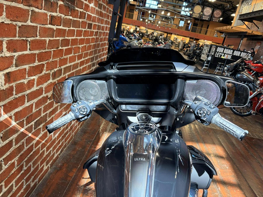 FLHXU 2025 Street Glide Ultra