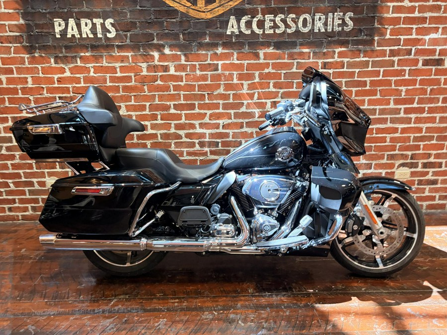 FLHXU 2025 Street Glide Ultra