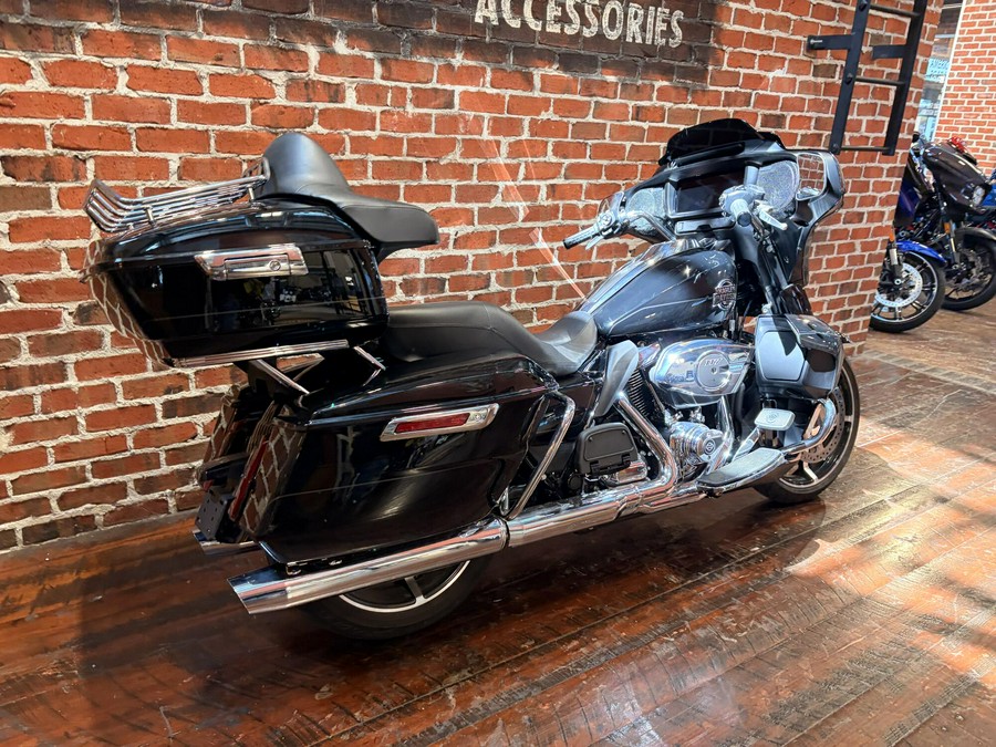 FLHXU 2025 Street Glide Ultra