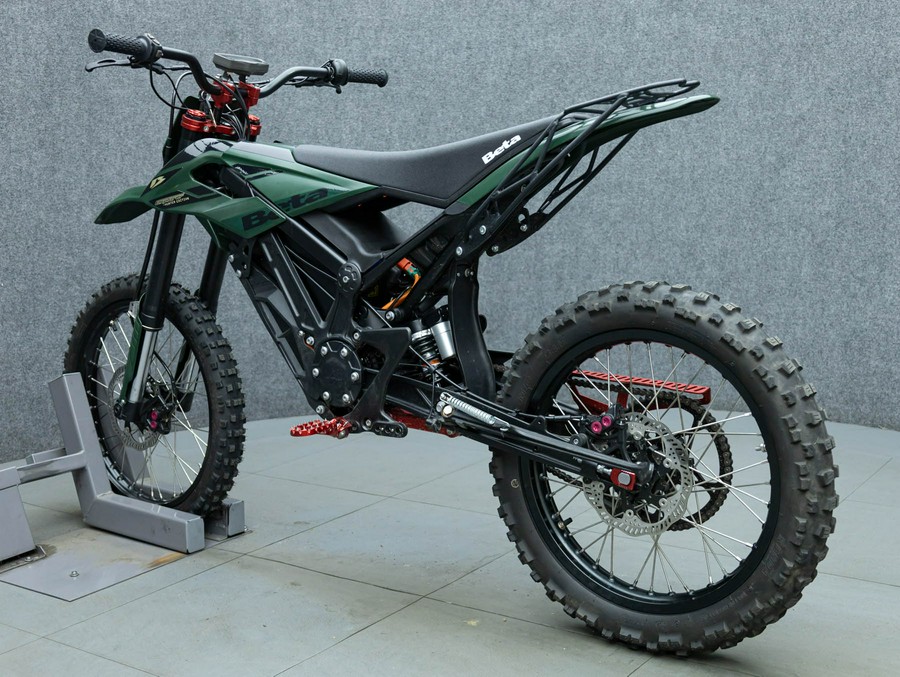 2024 BETA EXPLORER HUNTER EDITION W/ EXTRA BATTERY