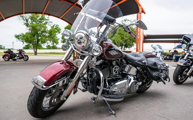 2015 Harley-Davidson Heritage Softail Classic MYS RED/CAYENNE W/ PINSTRIP