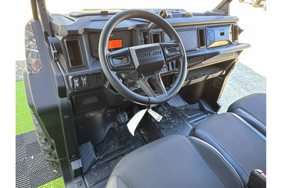 2026 Can-Am DEFENDER MAX XT HD11