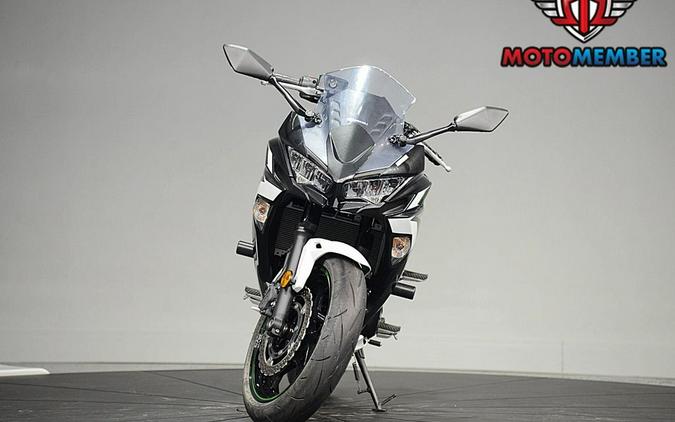 2022 Kawasaki Ninja® 650 Base