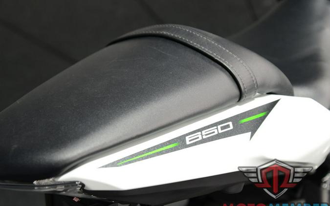 2022 Kawasaki Ninja® 650 Base