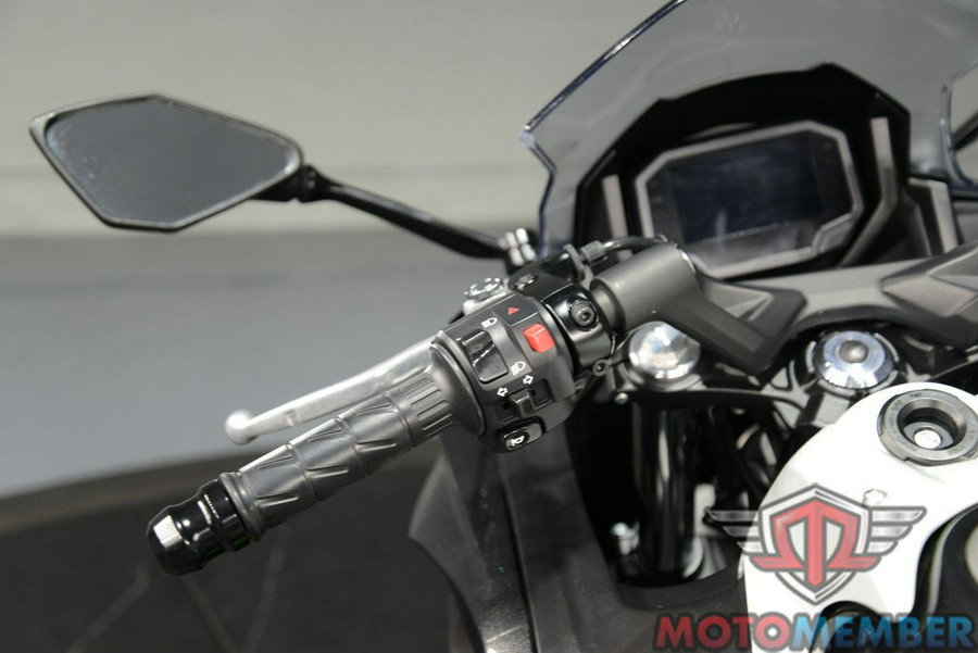 2022 Kawasaki Ninja® 650 Base